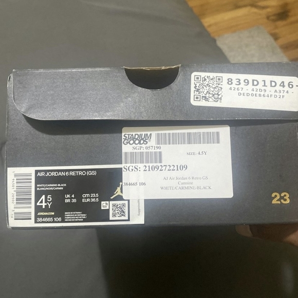 AIR JORDAN 6 carmines (gs-sz4.5)-(woman’s sz-6) dead stock buy now - Picture 2 of 6